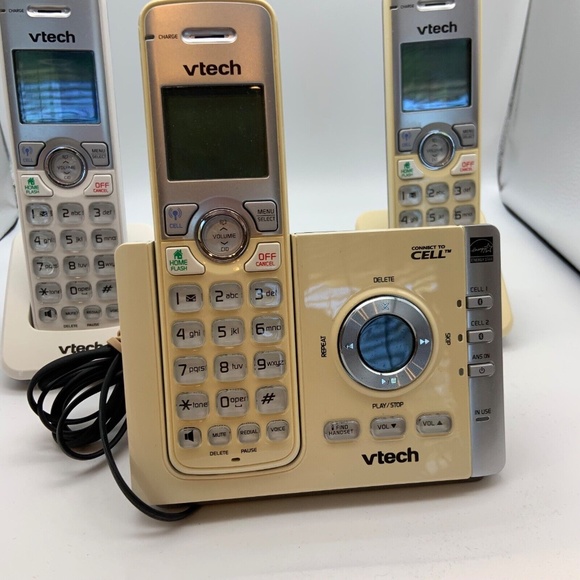 Vtech DS6722-3 Connect To Cell 3-Handset Digital Answering System - Picture 3 of 12